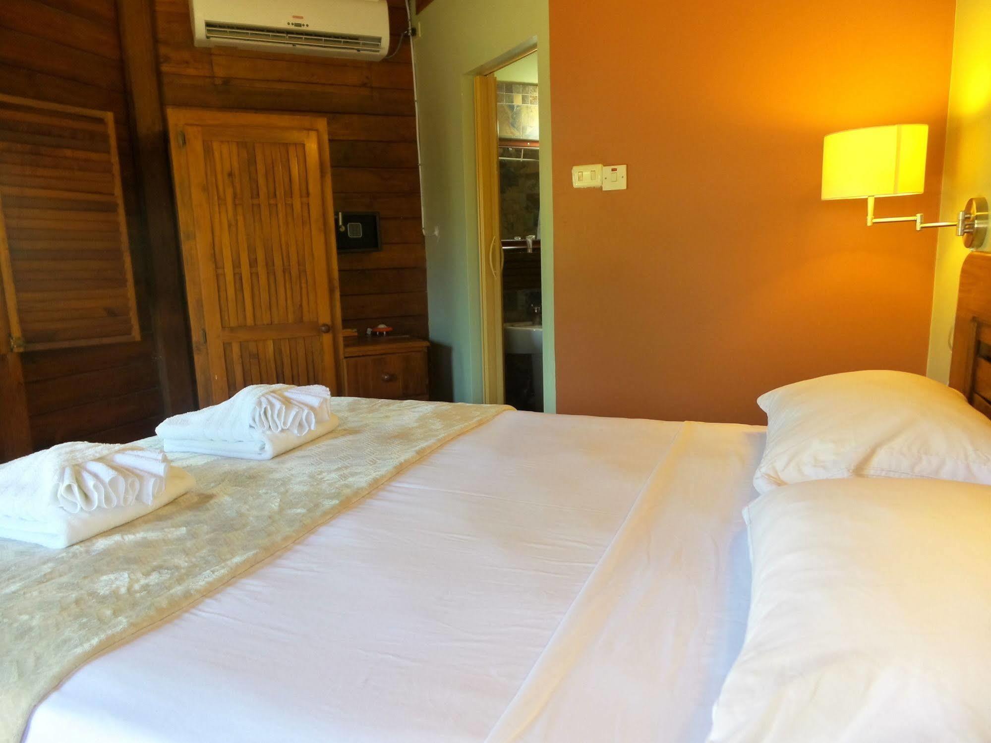 Shepherd Inn Crown Point Eksteriør bilde